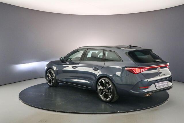 Cupra Leon Sportstourer Business 1.4 TSI e-Hybrid 204pk DSG Automaat Adaptive cruise control, Navigatie, Stuurwiel verwarmd, Parkeersensor achter, LED koplampen