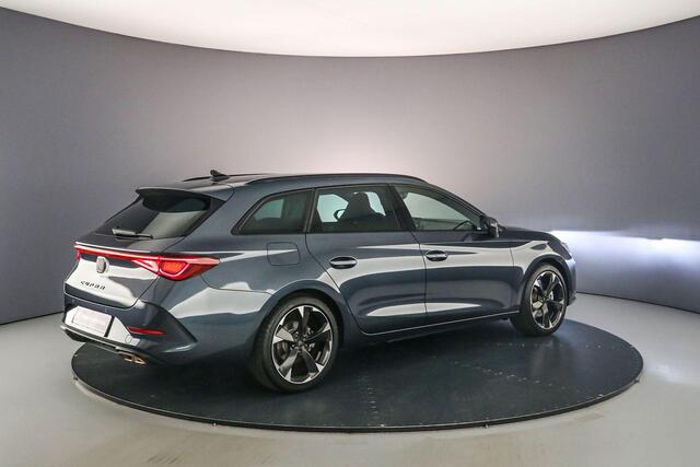 Cupra Leon Sportstourer Business 1.4 TSI e-Hybrid 204pk DSG Automaat Adaptive cruise control, Navigatie, Stuurwiel verwarmd, Parkeersensor achter, LED koplampen