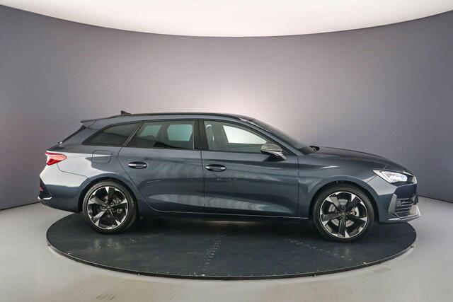 Cupra Leon Sportstourer Business 1.4 TSI e-Hybrid 204pk DSG Automaat Adaptive cruise control, Navigatie, Stuurwiel verwarmd, Parkeersensor achter, LED koplampen