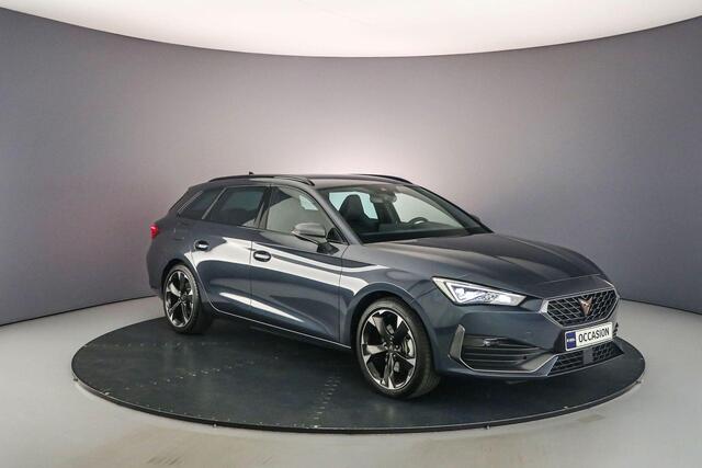 Cupra Leon Sportstourer Business 1.4 TSI e-Hybrid 204pk DSG Automaat Adaptive cruise control, Navigatie, Stuurwiel verwarmd, Parkeersensor achter, LED koplampen