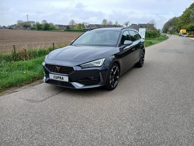 Cupra Leon Sportstourer 1.5 eTSI Business Edition Plus DSG-7 + Electr. uitklapb. Trekhaak.