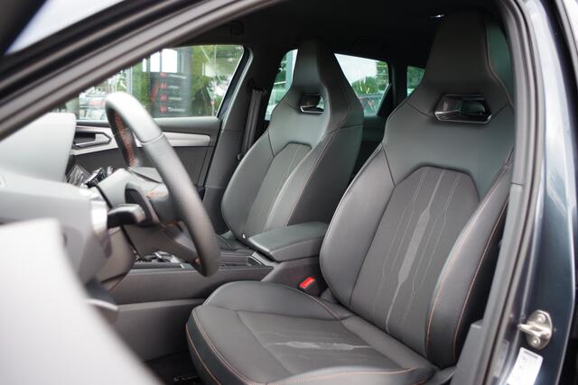 Cupra Leon Sportstourer 1.4 e-Hybrid 245 PK VZ Adrenaline, Adap. Cruise Control, Sfeerverlichting, Carplay, IClimate