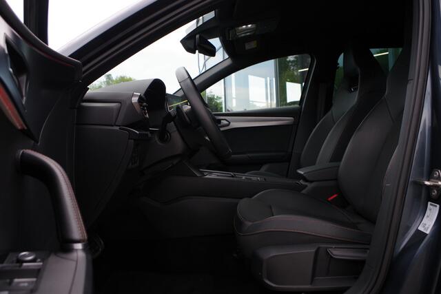 Cupra Leon Sportstourer 1.4 e-Hybrid 245 PK VZ Adrenaline, Adap. Cruise Control, Sfeerverlichting, Carplay, IClimate