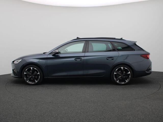 Cupra Leon Sportstourer 1.4 e-Hybrid Business 204PK DSG full led, adaptive cruise met travel assist, stuur-stoelverwarming, panoramadak, achteruitrijcamera, keyless, alarm, 18" lichtmetaal