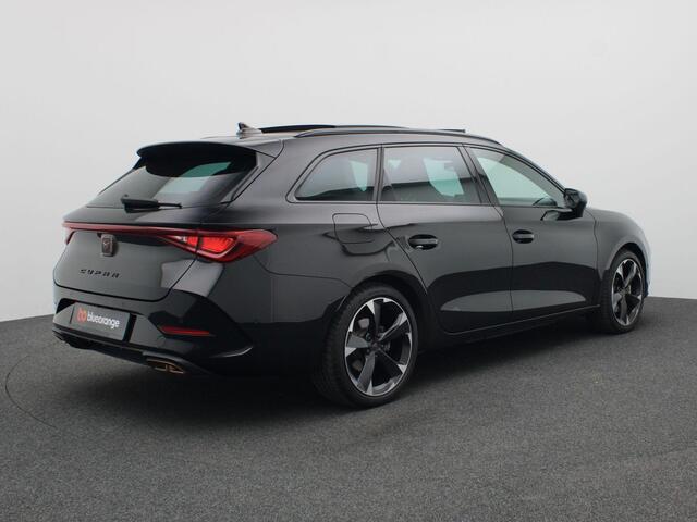 Cupra Leon Sportstourer 1.4 e-Hybrid Business 204PK DSG Full led, adaptive cruise met travel assist, side assist, lane assist, achteruitrijcamera, keyless, stuur-stoelverwarming, 18" lichtmetaal, elektrisch glazen panorama-dak