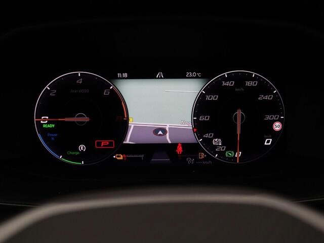 Cupra Leon Sportstourer 1.4 e-Hybrid Business 204PK DSG Full led, adaptive cruise met travel assist, side assist, lane assist, achteruitrijcamera, keyless, stuur-stoelverwarming, 18" lichtmetaal, elektrisch glazen panorama-dak