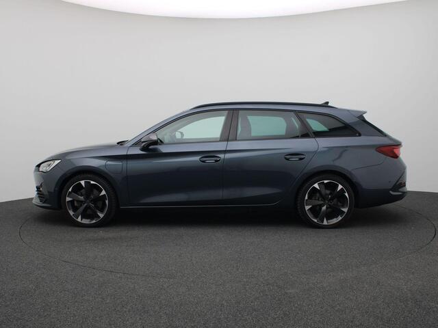 Cupra Leon Sportstourer 1.4 e-Hybrid Business 204PK DSG Adaptieve Cruise Controle, Achteruitrijcamera, Full LED-verlichting, Side Assist, Keyless, Navi, Clima, Stoel-Stuurverwarming, 18" LM Velgen