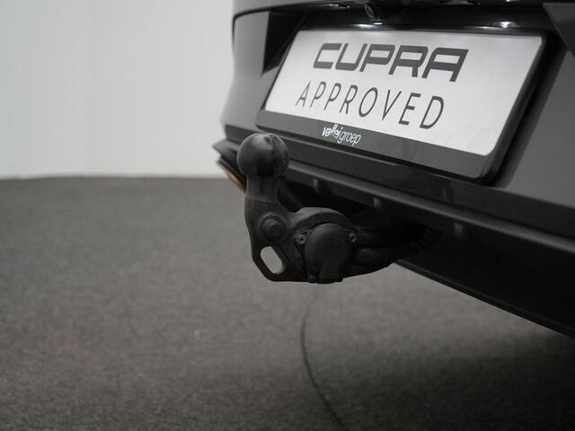 Cupra Leon Sportstourer 1.5 TSI e-Hybrid 272 pk DSG VZ Performance | Trekhaak | Leder/alcantara | Geheugenstoel | Matrix LED | Sennheiser | Adaptief sportonderstel