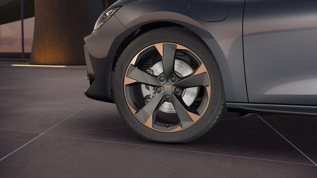 Cupra Leon Sportstourer 1.5 TSI e-Hybrid 204 6DSG Business | Achteruitrijcamera | Digitaal instrumentenpaneel (Virtual Cockpit) | Draadloze Apple CarPlay(TM), Android Auto(TM)