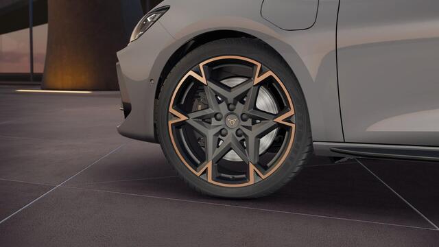 Cupra Leon Sportstourer 1.5 TSI e-Hybrid 272 6DSG VZ Performance | Achteruitrijcamera | Digitaal instrumentenpaneel (Virtual Cockpit) | Draadloze Apple CarPlay(TM), Android Auto(TM)