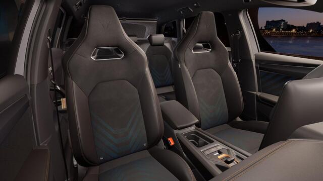 Cupra Leon Sportstourer 1.5 TSI e-Hybrid 272 6DSG VZ Performance | Achteruitrijcamera | Digitaal instrumentenpaneel (Virtual Cockpit) | Draadloze Apple CarPlay(TM), Android Auto(TM)