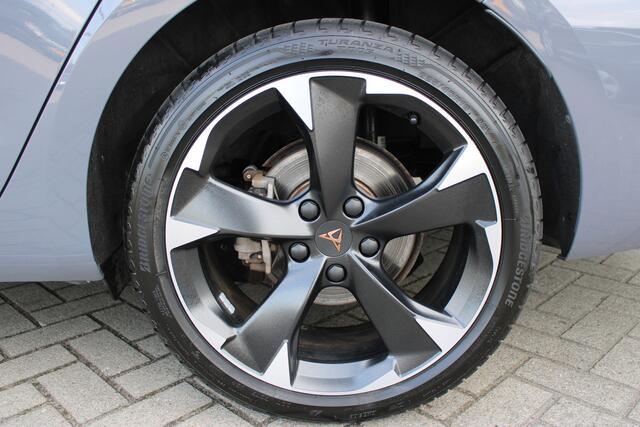 Cupra Leon Sportstourer 1.4 e-Hybrid VZ Adrenaline Full-LED Stuurverwarming