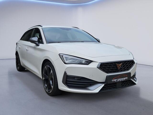 Cupra Leon Sportstourer 1.4 e-Hybrid Business /Apple Carplay/Front-Side-Lane Assist/Dodehoek monitor/Stuurverwarming/Lendesteunen verstelb./(MET GARANTIE*)