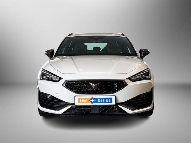 Cupra Leon Sportstourer 1.4 204pk e-Hybrid / Apple CarPlay, Android Auto / Achteruitrijcamera / Cruise Control /