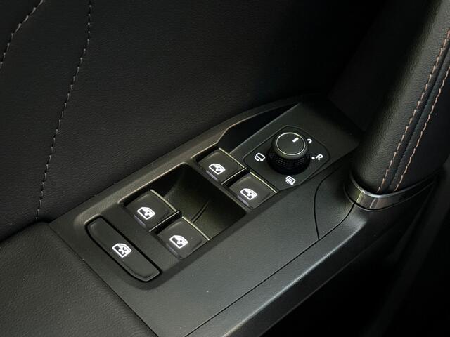 Cupra Leon Sportstourer 1.4 204pk e-Hybrid / Apple CarPlay, Android Auto / Achteruitrijcamera / Cruise Control /