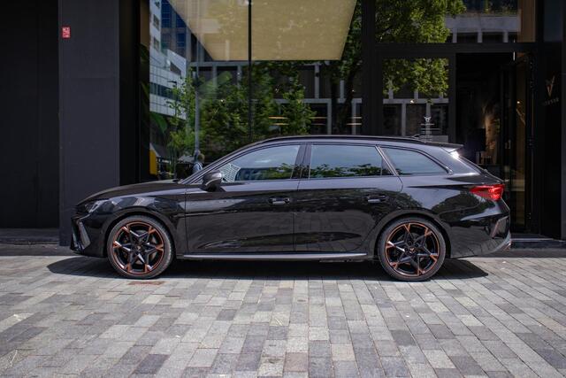 Cupra Leon Sportstourer 1.5 TSI e-Hybrid VZ Performance | Sennheiser Audio | Lederen bekleding | Matrix LED | Achteruitrijcamera | Dodehoek sensor | Adapt. cruise control