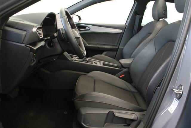 Cupra Leon Sportstourer 1.5 eTSI Business Edition |Pano|Camera|ACC| *Pinksteren Geopend*