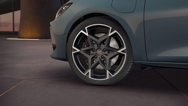 Cupra Leon Sportstourer 1.5 TSI e-Hybrid 272 6DSG VZ Performance | Achteruitrijcamera | Digitaal instrumentenpaneel (Virtual Cockpit) | Draadloze Apple CarPlay(TM), Android Auto(TM)