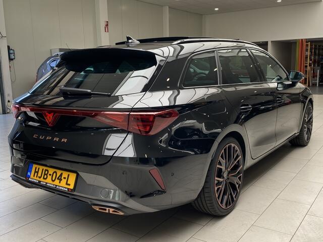 Cupra Leon Sportstourer 1.5 TSI e-Hybide VZ Ext [ PANORAMADAK I CLIMA I CAMERA I NAVI ]