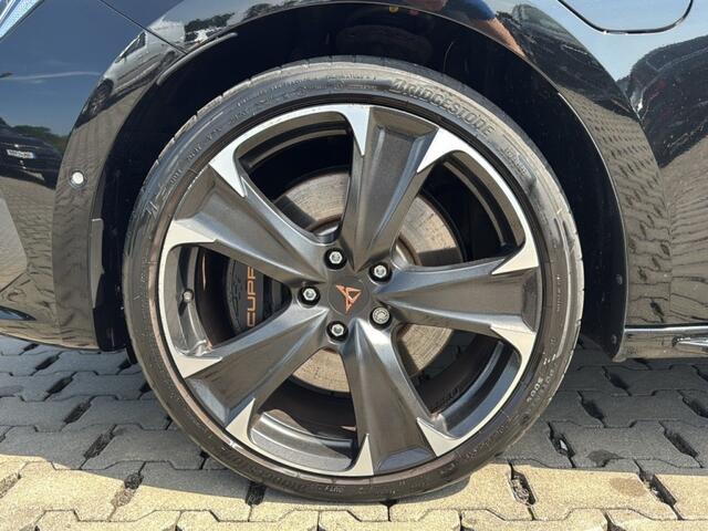 Cupra Leon Sportstourer 1.4 TSI DSG E-HYBRID CAMERA/NAVI/CARPLAY/ACC/STOEL-STUURVERW
