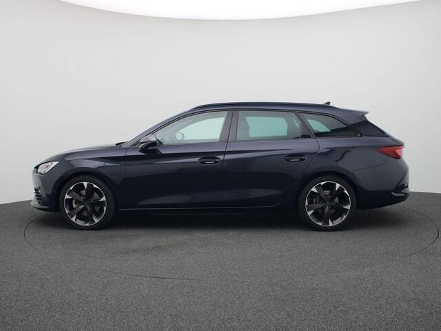 Cupra Leon Sportstourer 1.4 e-Hybrid Business 204PK DSG full led, adaptive cruise, keyless, side assist, alarm, stuur-stoelverwarming, 18" lichtmetaal