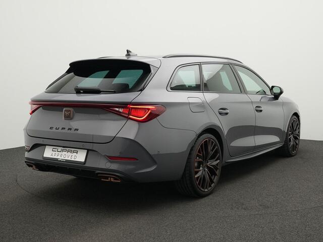 Cupra Leon Sportstourer 1.4 245 pk DSG e-Hybrid VZ Performance | Trekhaak | Adaptief sportonderstel | Stuur-/stoelverwarming | Achteruitrijcamera