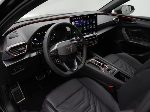 Cupra Leon Sportstourer 1.5 TSI 272 pk DSG e-Hybrid VZ Performance | Panoramadak | Leder | Geheugenstoelen | Sennheiser | Achteruitrijcamera
