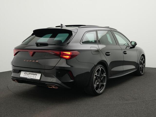 Cupra Leon Sportstourer 1.5 TSI 272 pk DSG e-Hybrid VZ Performance | Panoramadak | Leder | Geheugenstoelen | Sennheiser | Achteruitrijcamera