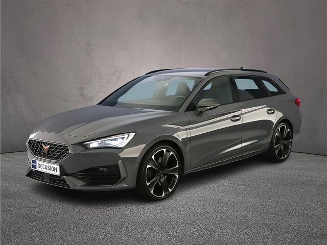 Cupra Leon Sportstourer VZ Adrenaline 1.4 TSI e-Hybrid 245pk DSG Automaat Trekhaak, Adaptive cruise control, Elektrische achterklep, Achteruitrijcamera, Navigatie, Stuurwiel verwarmd