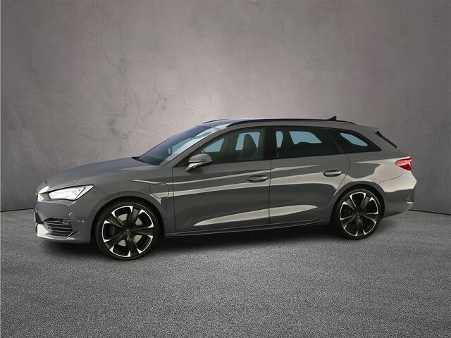 Cupra Leon Sportstourer VZ Adrenaline 1.4 TSI e-Hybrid 245pk DSG Automaat Trekhaak, Adaptive cruise control, Elektrische achterklep, Achteruitrijcamera, Navigatie, Stuurwiel verwarmd