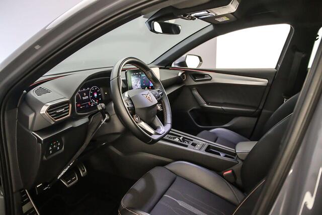 Cupra Leon Sportstourer VZ Adrenaline 1.4 TSI e-Hybrid 245pk DSG Automaat Trekhaak, Adaptive cruise control, Elektrische achterklep, Achteruitrijcamera, Navigatie, Stuurwiel verwarmd