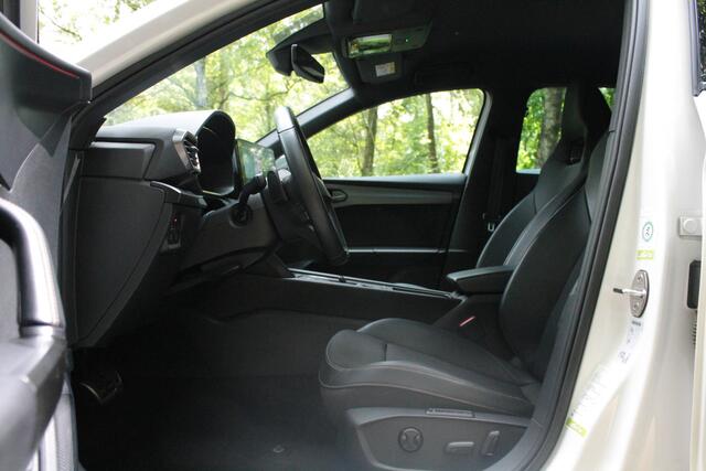 Cupra Leon Sportstourer 1.4 e-Hybrid VZ Business | Trekhaak | Camera | Carplay