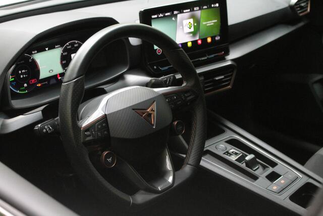 Cupra Leon Sportstourer 1.4 e-Hybrid VZ Business | Trekhaak | Camera | Carplay