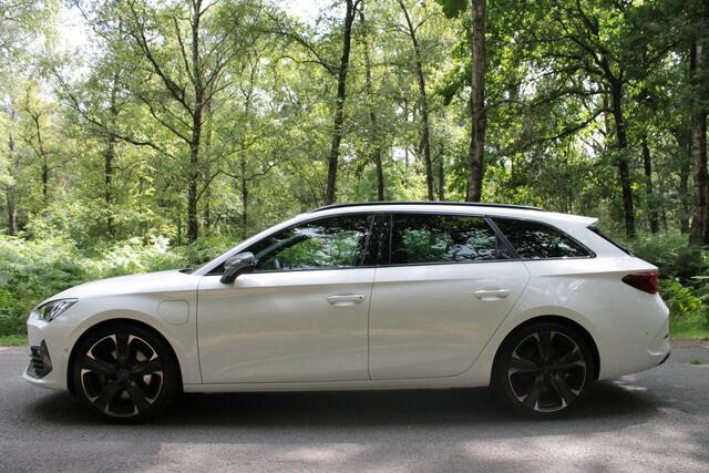 Cupra Leon Sportstourer 1.4 e-Hybrid VZ Business | Trekhaak | Camera | Carplay