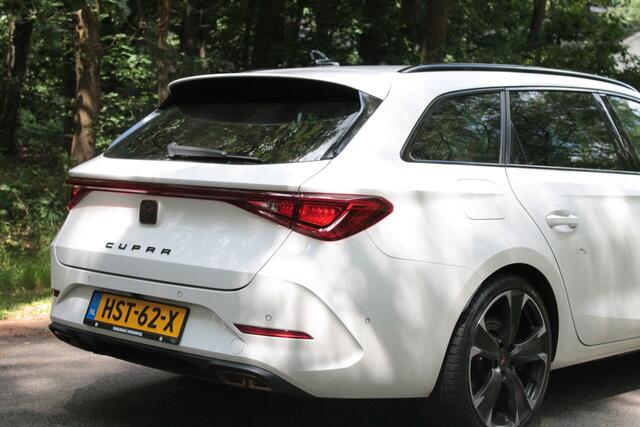 Cupra Leon Sportstourer 1.4 e-Hybrid VZ Business | Trekhaak | Camera | Carplay