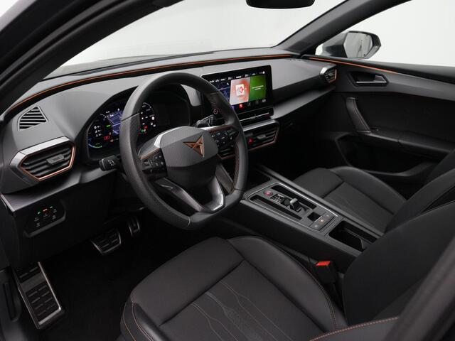 Cupra Leon Sportstourer 1.4 245 pk DSG e-Hybrid VZ Performance | Adaptief onderstel | Stuur-/stoelverwarming | Adaptive Cruise | Navigatie