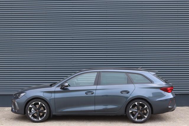 Cupra Leon Sportstourer 1.5 TSI e-Hybrid Business LED/Keyless/Camera/Virtual Cockpit/Elek. klep/Acc/18"/Trekhaak wegkl.