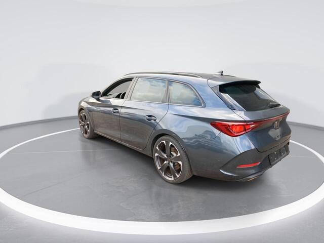 Cupra Leon Sportstourer 1.4e-Hybrid 180kW/245PK VZ DSG · Trekhaak · Camera + Parkeersensoren · Navigatie · Garantie tot april 2027 of 90000km