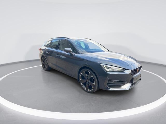 Cupra Leon Sportstourer 1.4e-Hybrid 180kW/245PK VZ DSG · Trekhaak · Camera + Parkeersensoren · Navigatie · Garantie tot april 2027 of 90000km