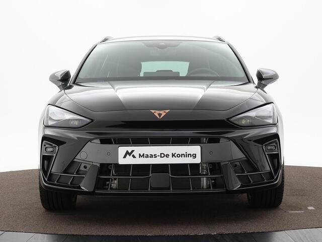 Cupra Leon Sportstourer 1.5 Tsi 204pk DSG e-Hybrid Business · Camera · Apple/Android Car play · Elek. Trekhaak · Keyless · 18'' Inch · Garantie t/m 11-06-2028 of 100.000km