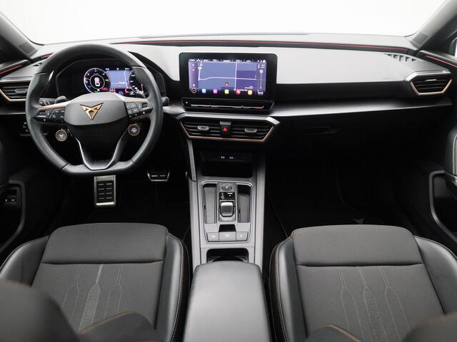 Cupra Leon Sportstourer 1.4 e-Hybrid VZ Performance | CAMERA | KEYLESS | ADAPTIVE | STOEL- EN STUURVERW.