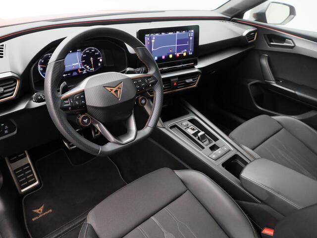 Cupra Leon Sportstourer 1.4 e-Hybrid VZ Performance | CAMERA | KEYLESS | ADAPTIVE | STOEL- EN STUURVERW.