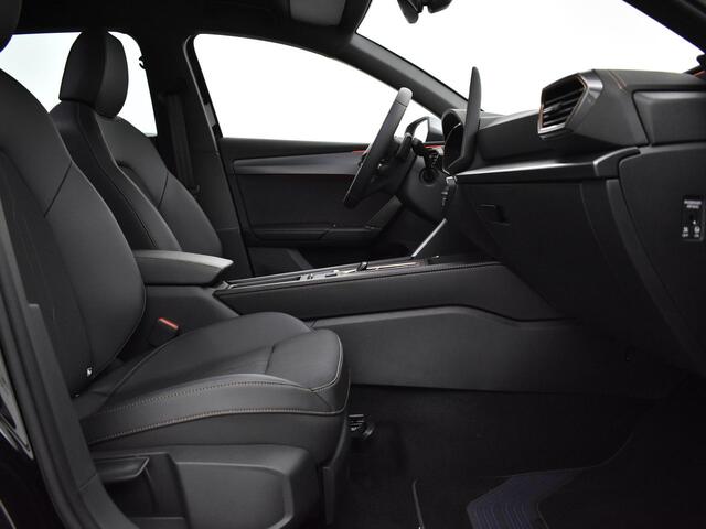 Cupra Leon Sportstourer 1.5 Tsi 204PK DSG e-Hybrid VZ · Apple/Android Car Play · Camera · Elek. Trekhaak · Alarm · Elek. Achterklep · 18'' Inch · Garantie t/m 10-07-2028 of 90.000km