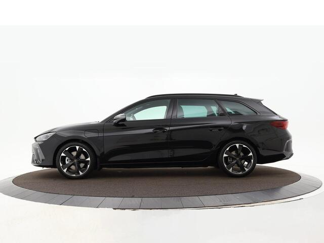 Cupra Leon Sportstourer 1.5 Tsi 204pk DSG e-Hybrid Business · Apple/Android Car Play · Camera · Elek. Trekhaak · Elek. Achterklep · Sfeerverlichting · 18'' Inch · Garantie t/m 11-06-2028 of 90.000km