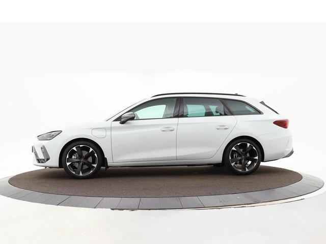 Cupra Leon Sportstourer 1.5 Tsi 204pk DSG e-Hybrid VZ Performance · Camera · Apple/Android Car Play · Elek. Trekhaak · Elek. Achterklep · 18'' Inch · Garantie t/m 20-05-2028 of 90.000km