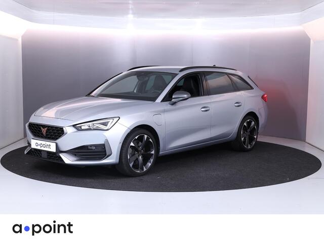 Cupra Leon Sportstourer 1.4 e-Hybrid Business 204 pk Automaat | Navigatie | Parkeersensoren (Park assist) | Achteruitrijcamera | LED koplampen | Autom. airco (3 zones) | Stoelverwarming |