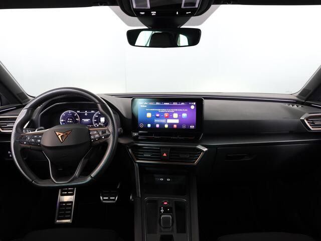 Cupra Leon Sportstourer 1.4 e-Hybrid Business 204 pk Automaat | Navigatie | Parkeersensoren (Park assist) | Achteruitrijcamera | LED koplampen | Autom. airco (3 zones) | Stoelverwarming |