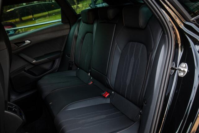 Cupra Leon Sportstourer 1.4 e-Hybrid Business , Sfeerverlichting, Stuur/stoelverwarming, Lane assist,