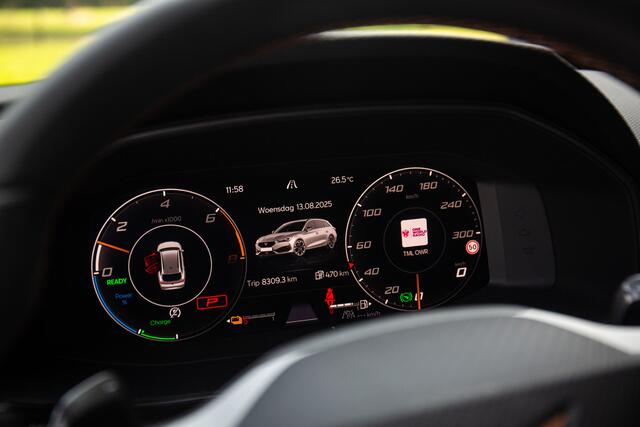 Cupra Leon Sportstourer 1.4 e-Hybrid Business , Sfeerverlichting, Stuur/stoelverwarming, Lane assist,