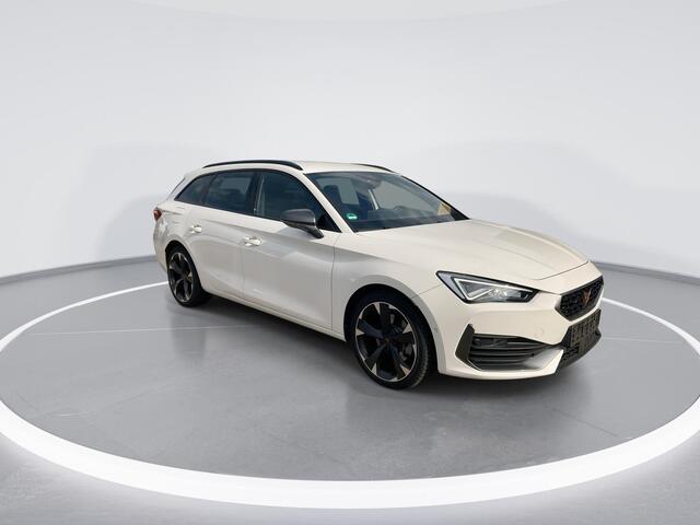 Cupra Leon Sportstourer 1.4e-Hybrid 150kW/204PK VZ DSG · Navigatie · Camera + Parkeersensoren · Keyless